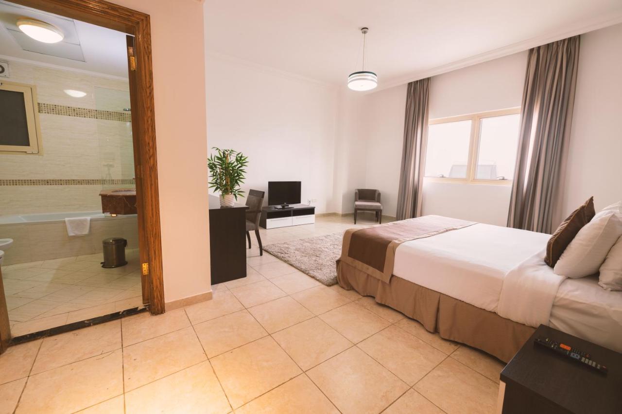 Magnum Hotel&Suites West Bay Doha Exterior foto